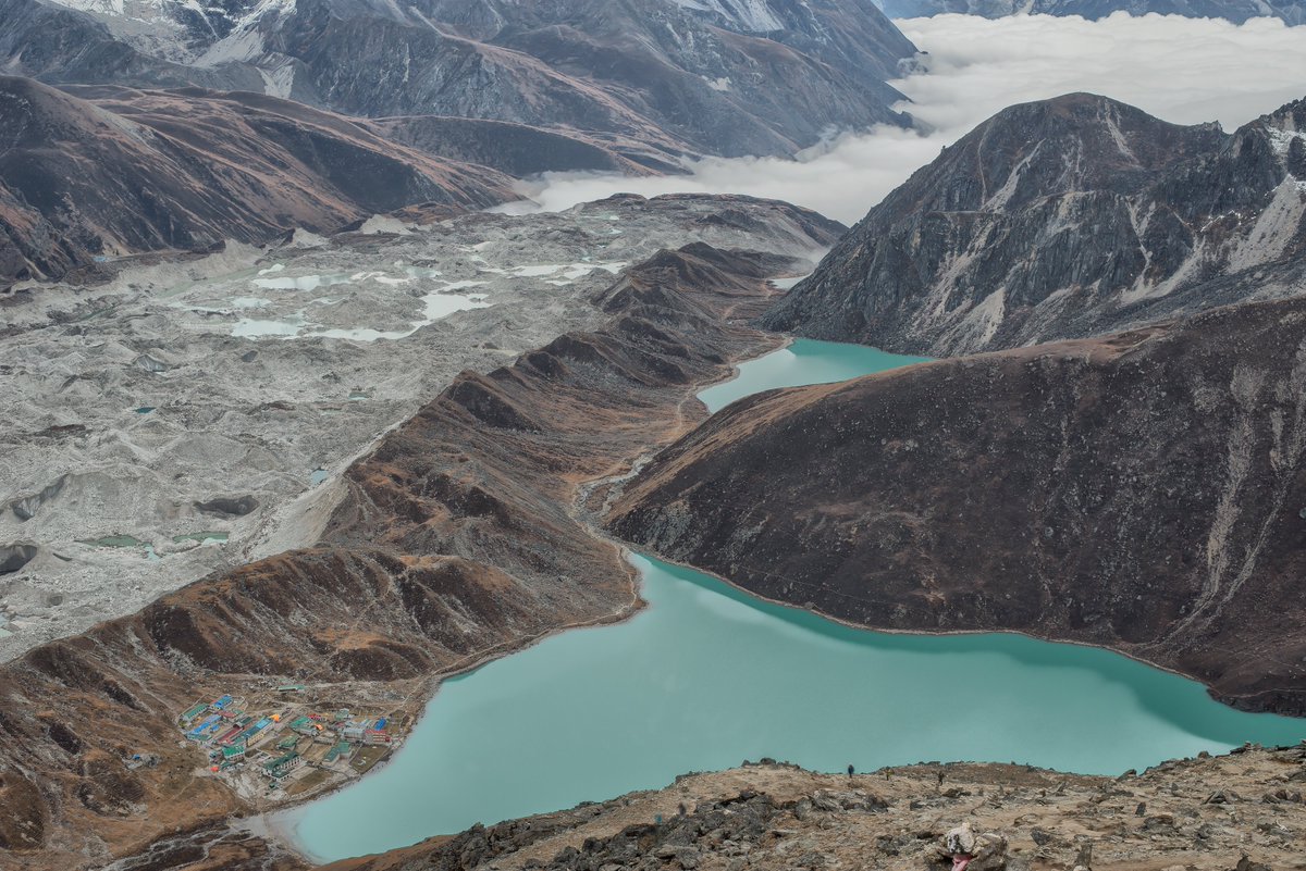 Gokyo Lake Trek or Gokyo Valley Trek in Nepal will take you to this place. Isn't it worth visiting? For more information visit bit.ly/3OYGTDT #gokyotrek #gokyolake #longestglacier #highestmountain #everest #freshwaterlake #trekking #Nepal