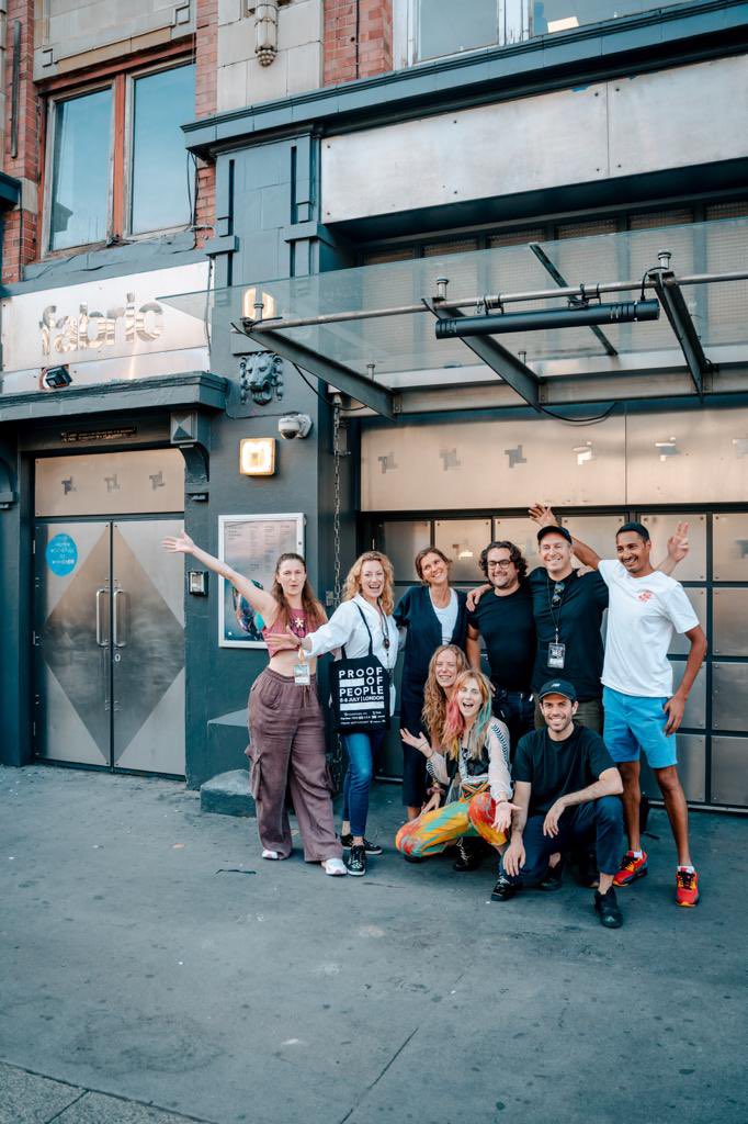prooofofpeople's tweet photo. gm from #PROOFOFPEOPLE team 🤍

@NFT__Collective 
@verticalcrypto 
@dozerph_ 
@mollyapop 
@JoelleSnaith 
@EbbaWallmen 
@Capko8 
@y2narchive 
@BoryaXYZ 
@fabriclondon  
@NFTNatter 
Robert 

what a journey 🇬🇧✨ https://t.co/DAMFBj9stS
