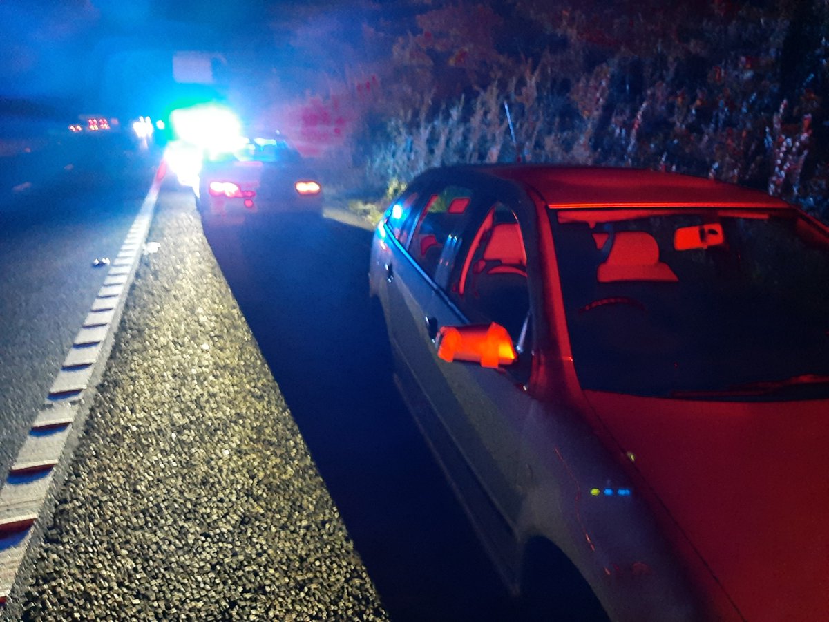 ASPRoadSafety's tweet photo. Driver of this vehicle was 1 of 2 that activated #ANPR on the #M5 north after being involved in #speeding offences in @DC_Police. Both located and a stop made by #TST2 on the #M4. Both seized for no insurance or tax.
@OpTutelage @DriveInsured #FATAL5 #RoadsPolicing https://t.co/VJ04ZCSBrY