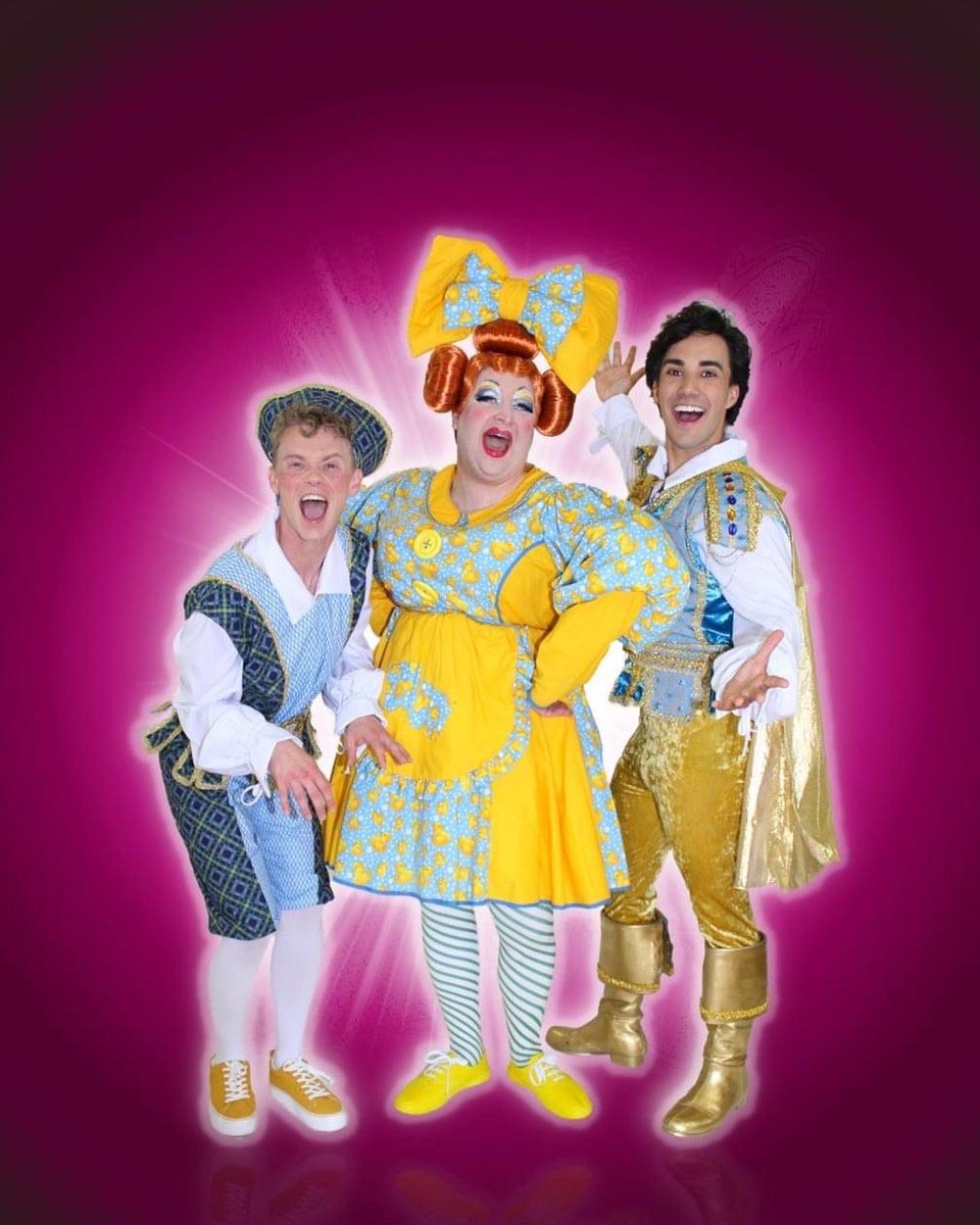 Liberty Panto tweet media