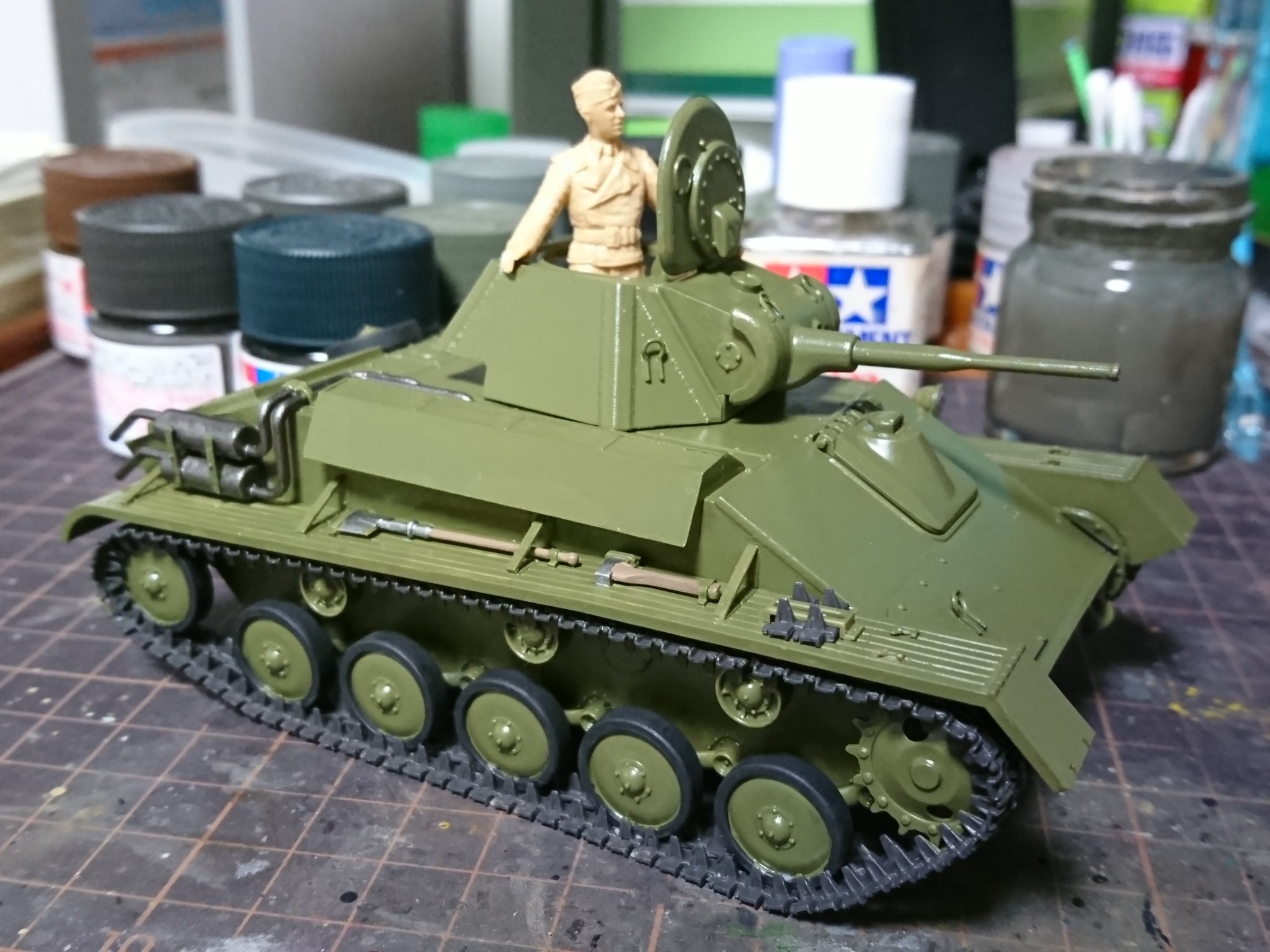 ねむりねこ777 T70ドイツ軍仕様 の基本塗装完了 これは小さくて可愛い戦車ですねぇ ミニアート 素組みです 戦車長はタミヤから T Co Vpb0y6fcyq Twitter