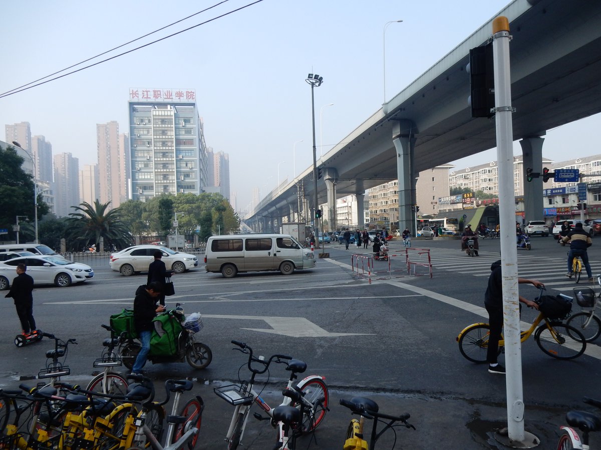 Join me this Thursday 14 July at 6pm (GMT) for my talk on The Art of Wayfinding: Why people get lost and how designers can help. How do we navigate buildings and how can designers help create inclusive environments. Register now: lnkd.in/eKmhn4fb