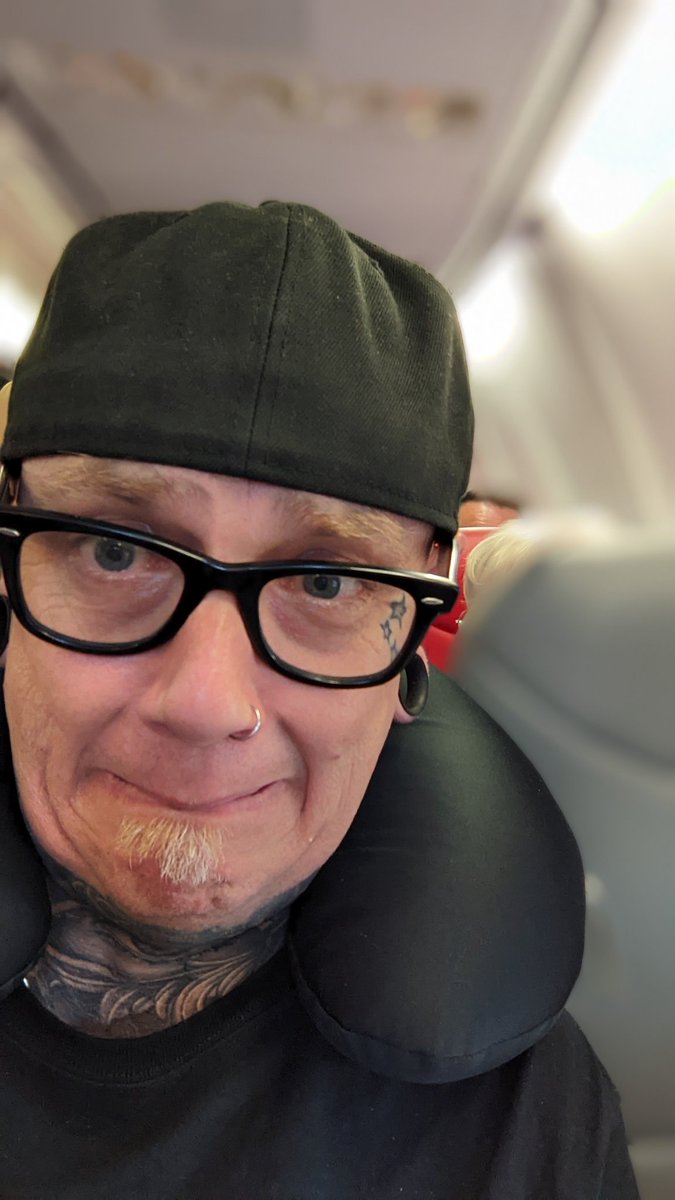 creakyblinder's tweet photo. Just boarded, wish me luck #creaky #creakyblinder  #tidy  #blindergang  #TidyClothingCo #rayban https://t.co/VV1pzpCtgk