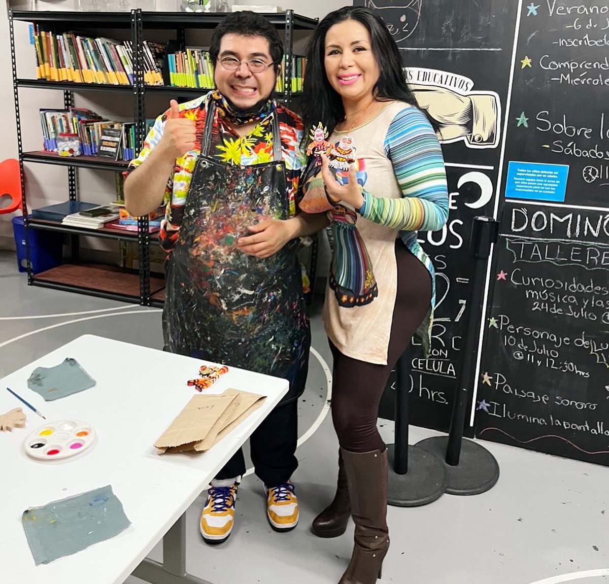 RosarioMaciasMx's tweet photo. 🎨 Agradezco la invitación de Jose Miguel Alva Marquina, para participar en el Taller de Juguetes de Madera, una oportunidad para fomentar la creatividad. 

Taller que llevaremos para nuestras niñas y  niños de la Alcaldía #MagdalenaContreras. 👩‍🎨👨🏼‍🎨

#comics  #artes9 https://t.co/NTMetM3L5z