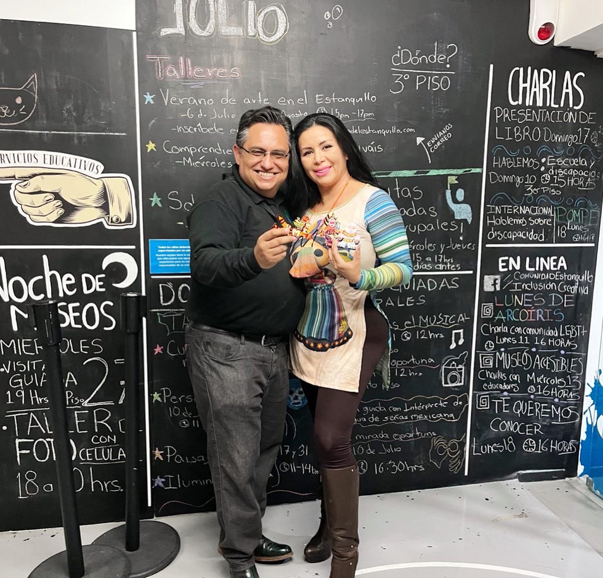 RosarioMaciasMx's tweet photo. 🎨 Agradezco la invitación de Jose Miguel Alva Marquina, para participar en el Taller de Juguetes de Madera, una oportunidad para fomentar la creatividad. 

Taller que llevaremos para nuestras niñas y  niños de la Alcaldía #MagdalenaContreras. 👩‍🎨👨🏼‍🎨

#comics  #artes9 https://t.co/NTMetM3L5z