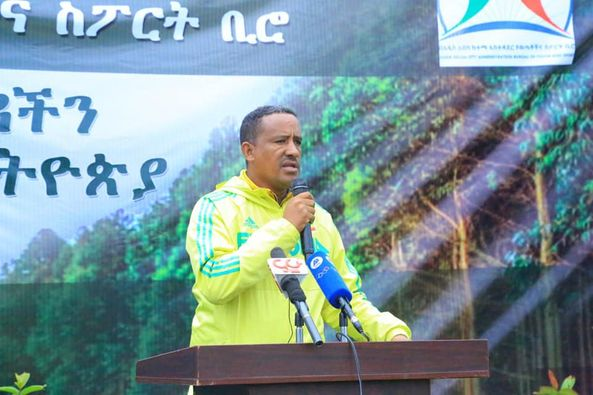 AddisYouth's tweet photo. " አሻራችንን ፣ ለትውልዳችን ፣ለትውልድ እንስራ ፣ ለኢትዮጵያ እንትከል በሚል መሪ ቃልና መልዕክቶች  የአረንጓዴ አሻራ የችግኝ ተከላ መርሀ ግብር ተካሄደ 
ሀምሌ 03 / 2014 ዓ.ም አዲስ አበባ ። https://t.co/yMXwWWslf6
