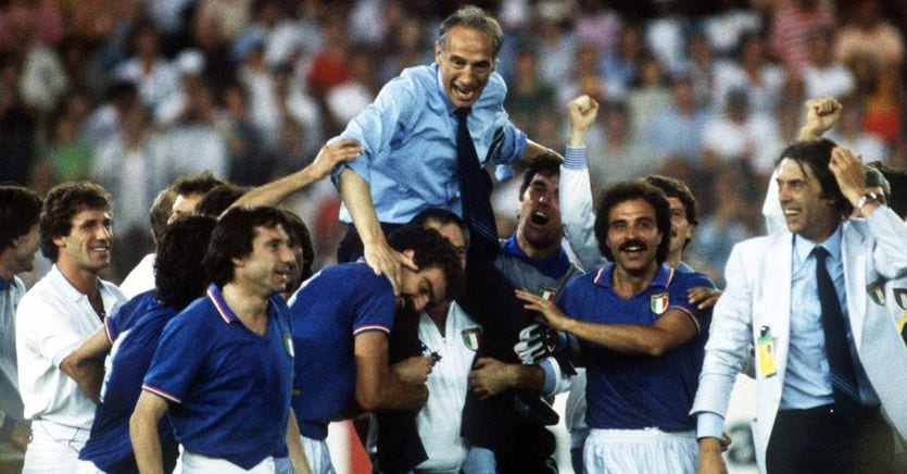 sole24ore's tweet image. 🔸 #Italia, sei mai stata più felice di così?
#Mondiali1982 #Bearzot #Nazionale #calcio
ilsole24ore.com/art/italia-sei…