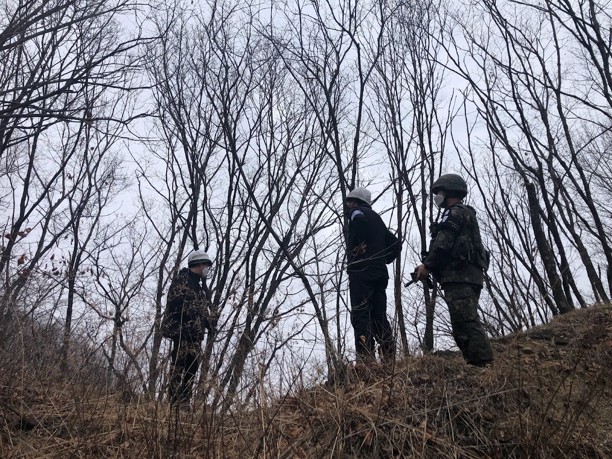 UN_Command's tweet photo. PZI
#UNC personnel have recommenced in the #DMZ with colleagues from the #ROK government for #PeaceZoneInitiative surveys. Working through #COVID restrictions, our personnel have conducted 13 days of flora, fauna, and cultural surveys. https://t.co/jFJFzZmEto