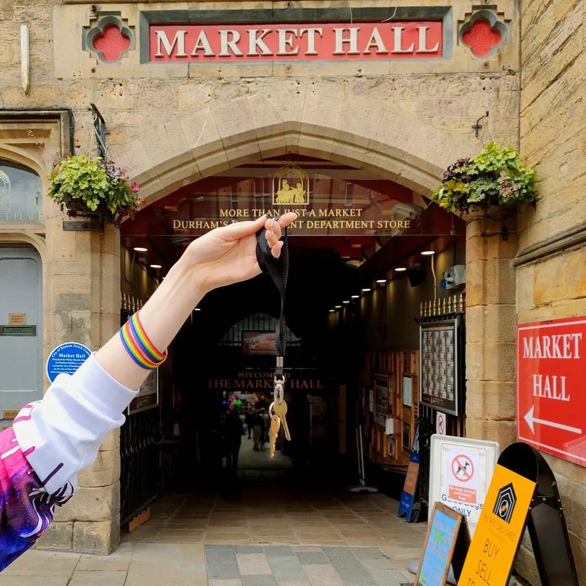 Vacant_Shops_Ac's tweet photo. Never a fan of the ‘forget #retail’, ‘change completely’, ‘death of the #highstreet’ narrative so it’s good to see what you might call traditional uses still taking units. For sure arts &amp; craft, community, leisure, education, health are in the mix now but as also not instead of… https://t.co/9jgmreREW2