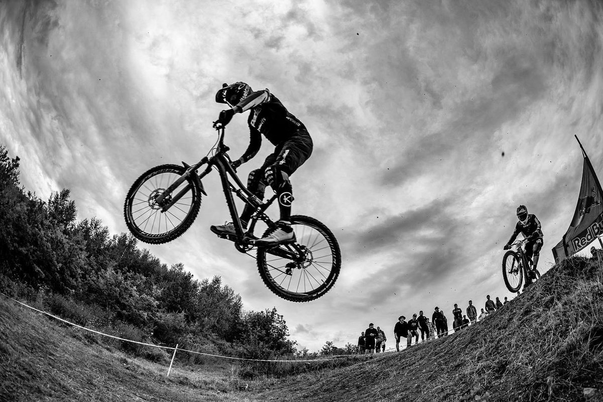 Beaumontracing's tweet photo. Photo Dump from @4xprotour round 3.  

Sunshine, storms, huge jumps, tyre changes, podiums. 

Brilliant event. 

Came up short on the big W but nailed another podium and took away a bag of points. 

Onto round 4 this week. 

📷 - @CharlesTheTog https://t.co/N1xOpX0IA0