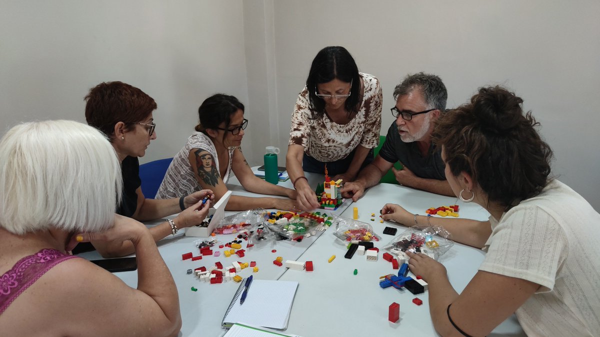 Todo un disfrute la sesión presencial del curso "#Alimentación agroecológica para nutricionistas y dietistas", conducida por <a href="/PilarGalindoM/">Pilar Galindo</a> y <a href="/RaigonLola/">Lola Raigón</a> 💚🍽️ en <a href="/lanoria_mlg/">La Noria</a>: Evaluación de la calidad de los alimentos y valoración nutricional ecológica 
#ProyectosFB #empleaverde