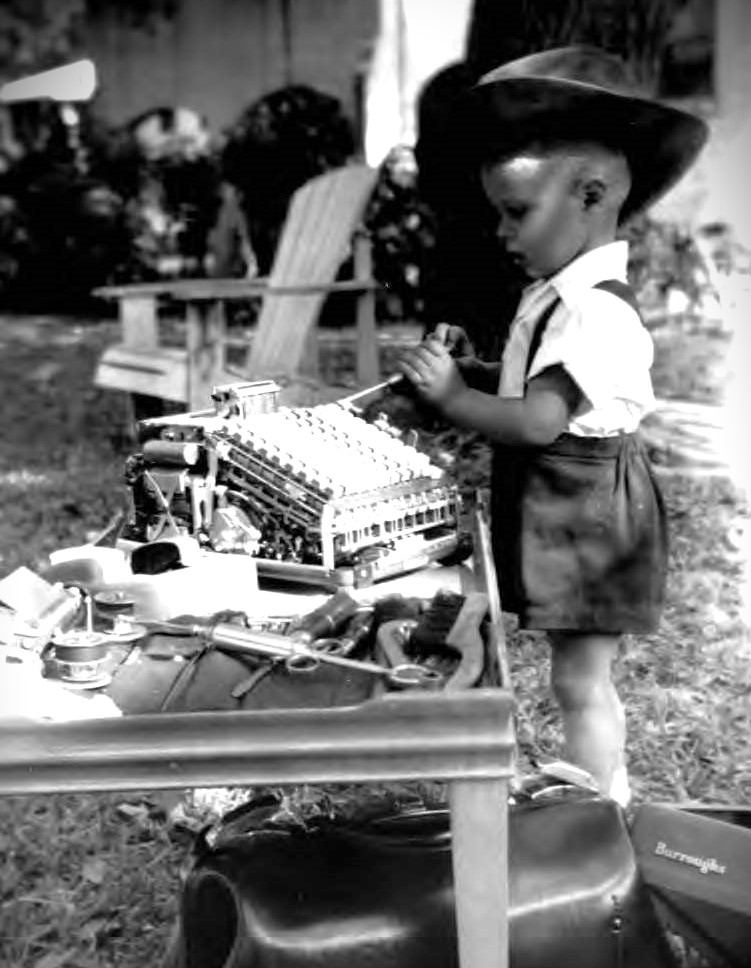 JustCodeCulture's tweet photo. CBI Image o' Day. In 1948 a "Young Maintainer" in Detroit repairs Burroughs Adding Machine, #Burroughs tool bag @ side (repairperson's son @ #play). #Maintainers @The_Maintainers @RussellProf @STS_News #ChildPlaying #cutekid #childrenshistory #engineer @SocHistTech @SIGCIS @4sWeb https://t.co/m4PfstqfPy