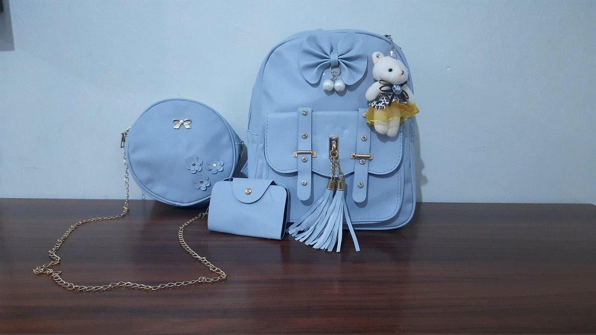 Ianwest40's tweet photo. Ng'ara na leather monkey bag this cold season
3 in 1
Ksh 1900
Free delivery within Nairobi CBD

Joho
Business daily
Kenyatta University
WhatsApp https://t.co/fpTSsBgVcX
