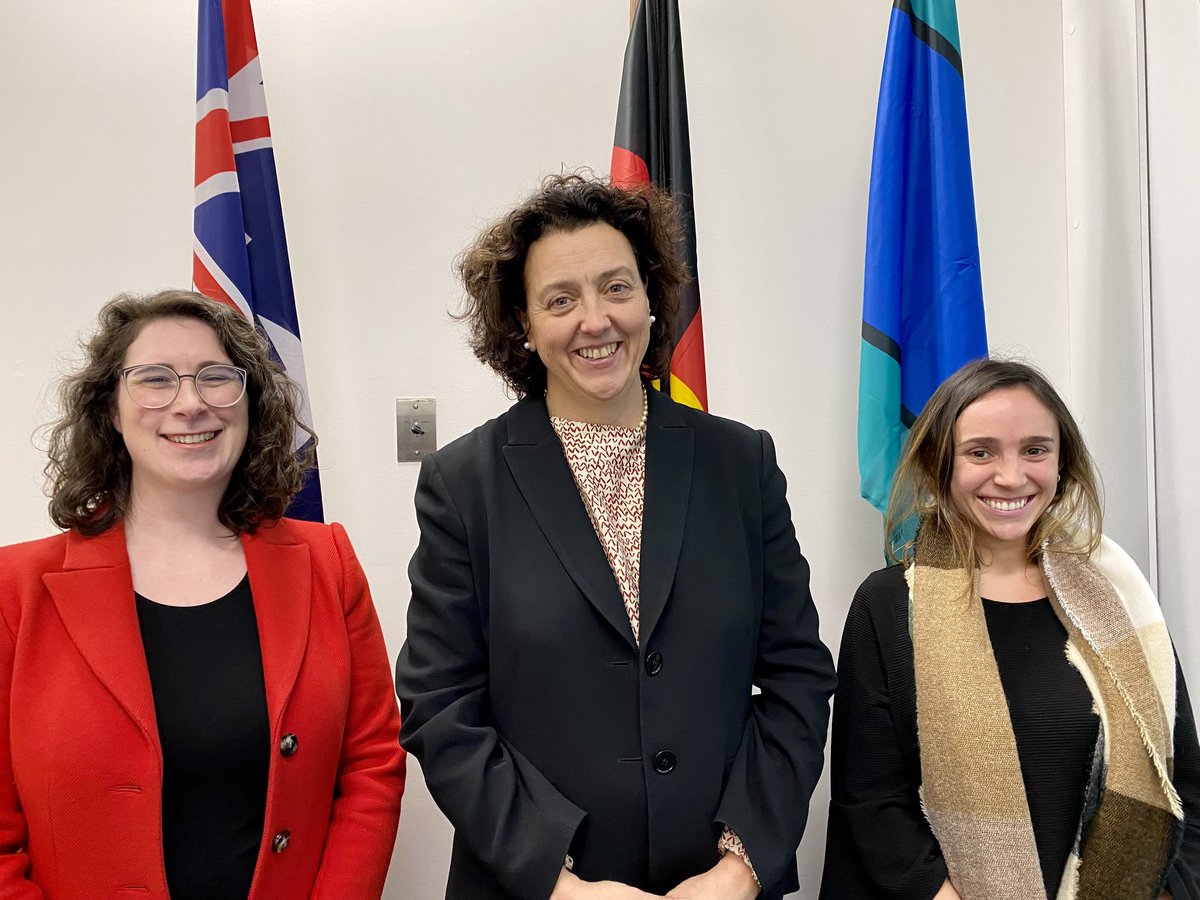 Mon4Kooyong's tweet photo. Met with @AuEnergyFdn’s CEO @AnnaCrabb_ who shared about AEF’s Energy Advice Service, which is free for Kooyong residents via funding from @Boroondara, @city_whitehorse &amp; @StonningtonCity. Get help with switching to clean energy and reducing your bills at https://t.co/QVxn4G5mtN. https://t.co/Am2zhz1kZE
