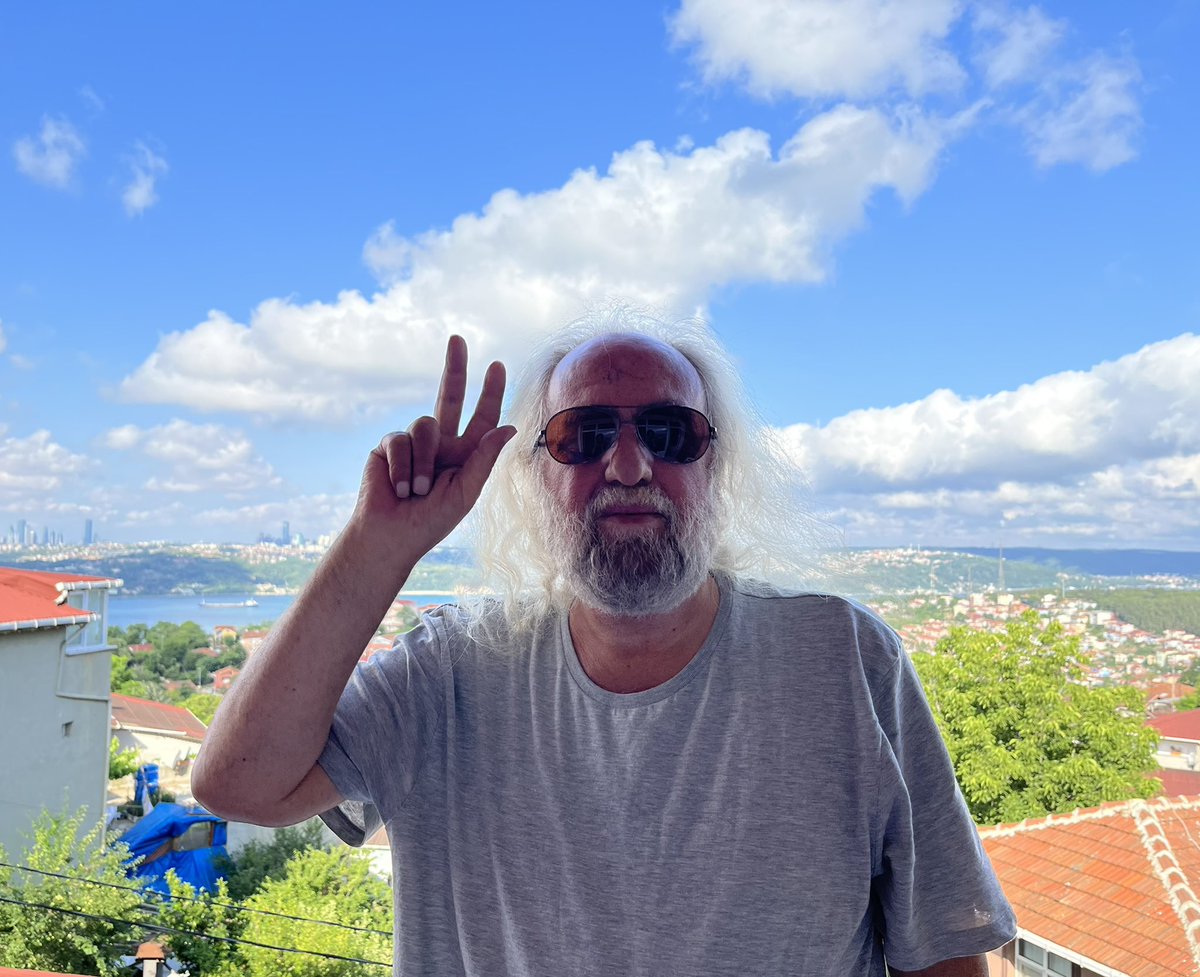 mesih_isa_hasan's tweet photo. Mesih’in iptal ettiği dînî ahkâm, Tanrının evrensel, değişmez kelâmı-sözü, yasaları değil; din kitaplarının yazıldıkları çağların kültürü, örf, âdet, gelenek ve yasalarıdır!
Rûhülkudüs Mesih, Tanrıdan aldığı bilgi ve yetkiyle, bazı dînî ahkâmı iptal ediyor, dinleri güncelliyor! https://t.co/LtDdMCyiXv