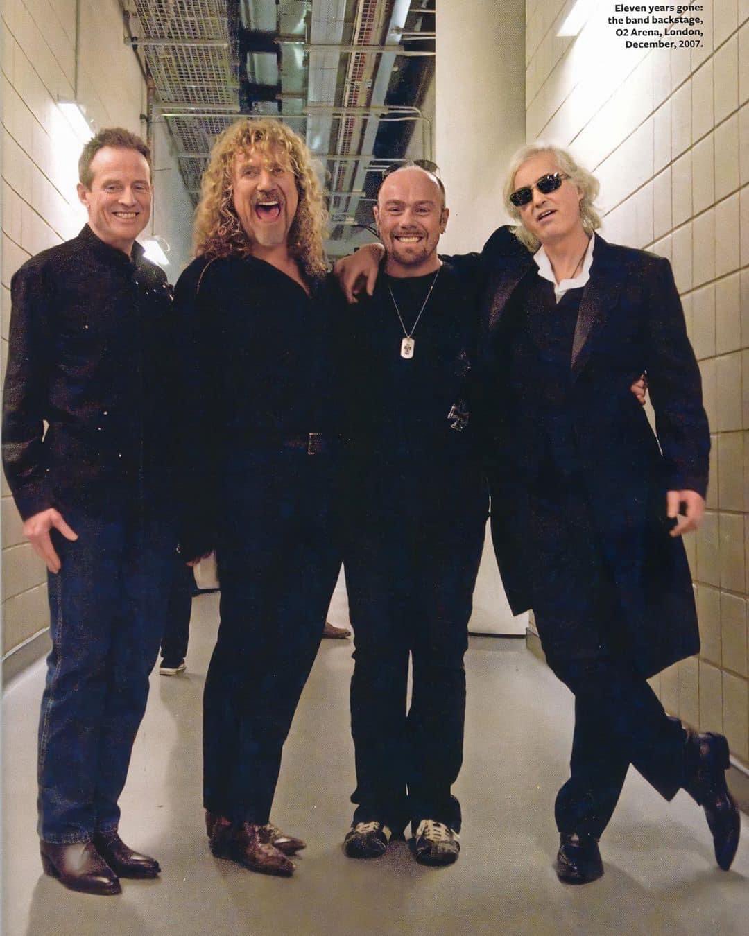 Primarily_Prog (Phil to you) on Twitter: "Led Zeppelin, moments before going on stage at Ahmet Ertegun Tribute Concert the O2 Arena in December 2007. https://t.co/3gMrBam6Ir" / Twitter