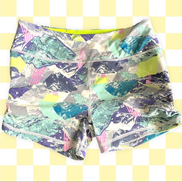 StonesSimple's tweet image. So good I had to share! Check out all the items I'm loving on @Poshmarkapp from @LuanneTurnbull #poshmark #fashion #style #shopmycloset #wapi #victoriassecret: posh.mk/BBoI37ypzrb