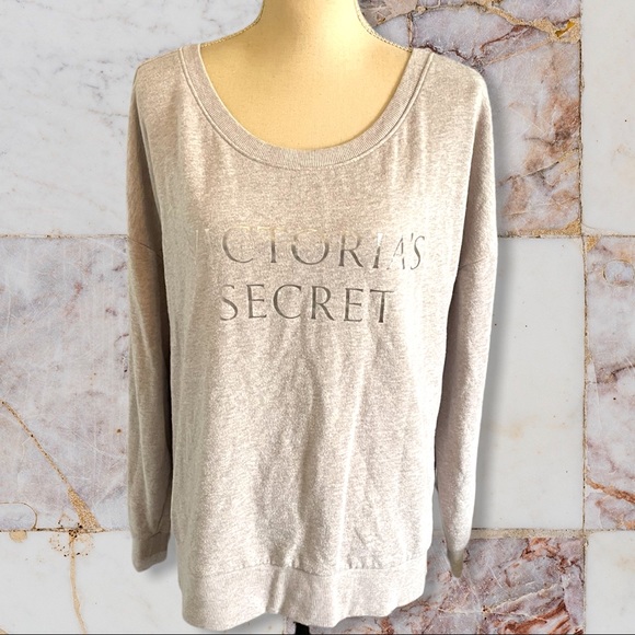 StonesSimple's tweet image. So good I had to share! Check out all the items I'm loving on @Poshmarkapp from @LuanneTurnbull #poshmark #fashion #style #shopmycloset #wapi #victoriassecret: posh.mk/BBoI37ypzrb