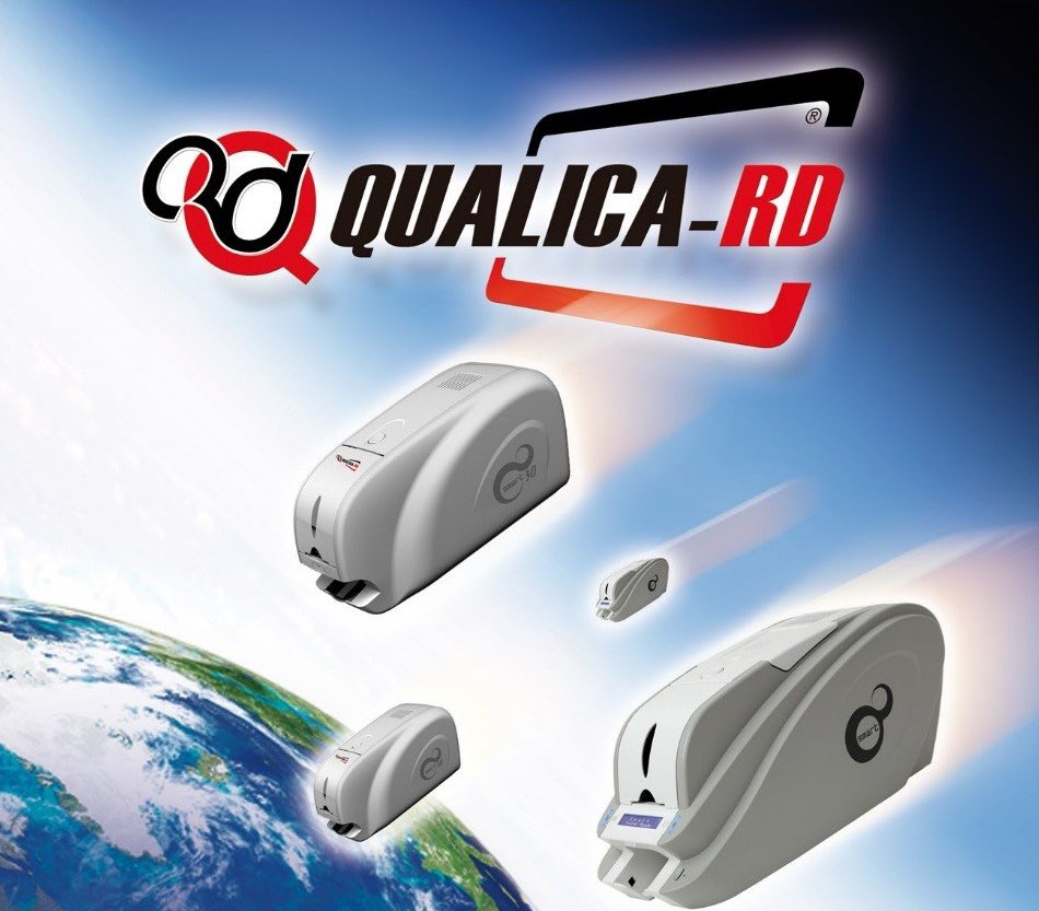 Hoy es nuestro cumpleaños. Hace 10 años que aterrizamos en la tierra 👽👽👽. Today is our birthday. We landed on earth  10 years ago 👽👽👽