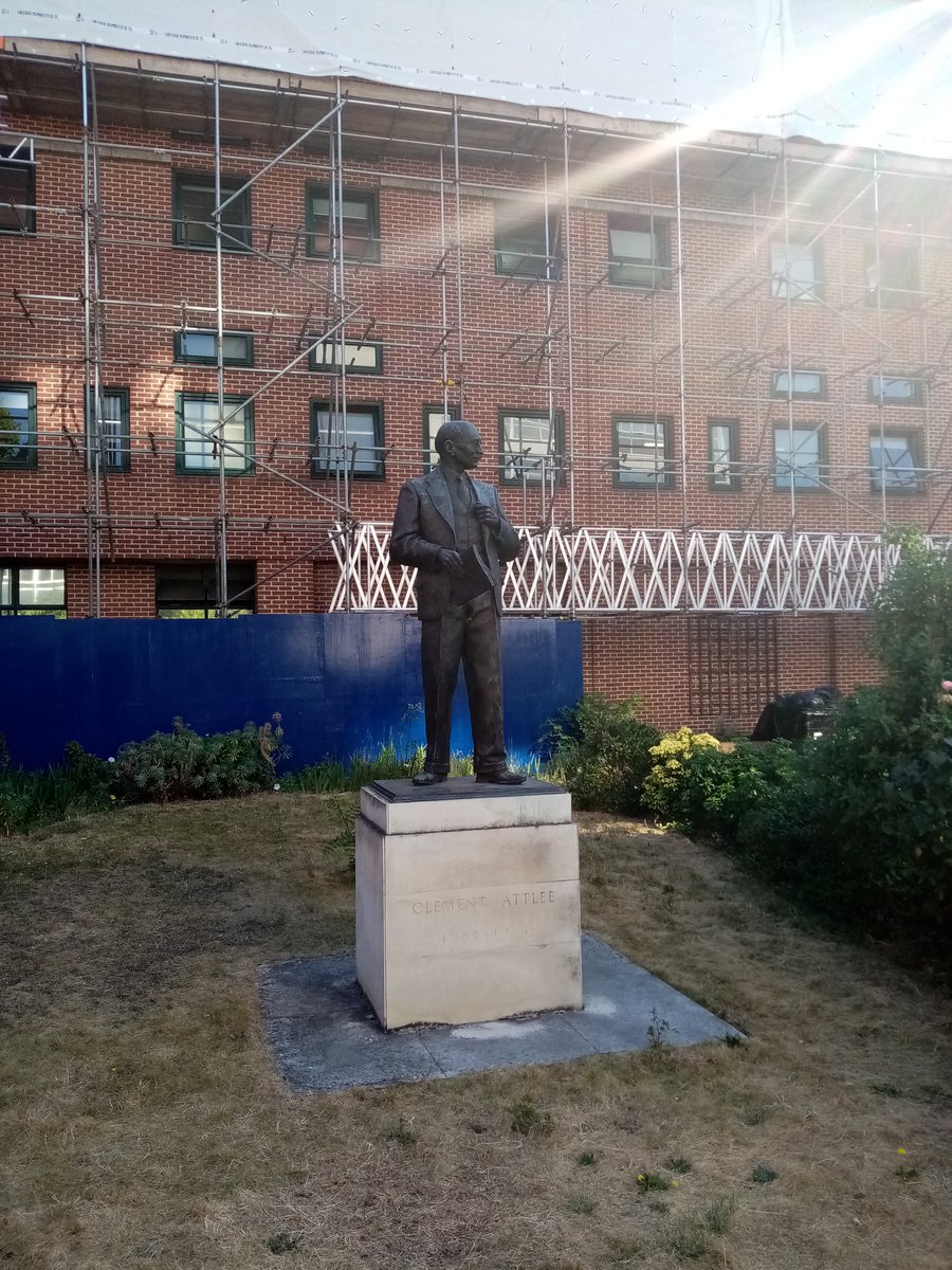 MarcCollinson's tweet photo. Early visit to @QMUL Clem Attlee statue before @MileEndInst conference on the future of British political history (and peak heat!) #London #heatwave #nicecampus @BangorHistory https://t.co/wN4eNZ29Sg