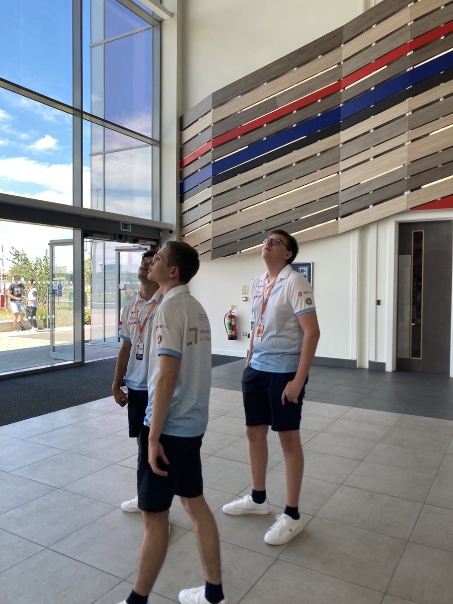 ISLDesignTech's tweet photo. Few more shots from yesterday’s exciting introduction to F1 in Schools  #F1SWF22 #ISLConnects
 #ISLuxUS #ISLuxthechoice https://t.co/s1M55x4uBj
