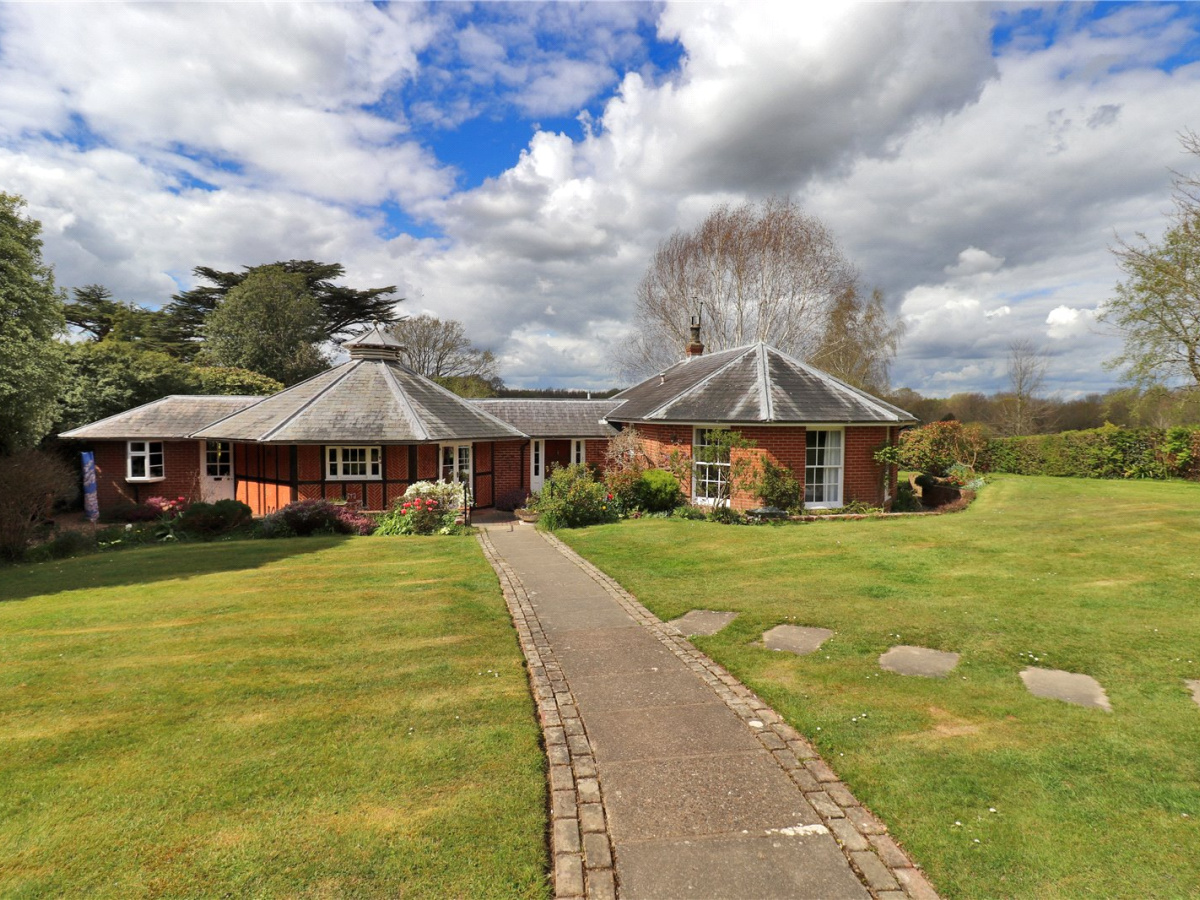 JSCranbrook's tweet photo. An architecturally designed #Victorian former dairy is @OnTheMarketCom with ancillary accommodation, a range of useful #outbuildings and stabling with beautiful views set in an exclusive location *#CranbrookSchool catchment area* https://t.co/HXGcU3yA8b #kentproperty #cranbrook https://t.co/KQZZCeJWXc