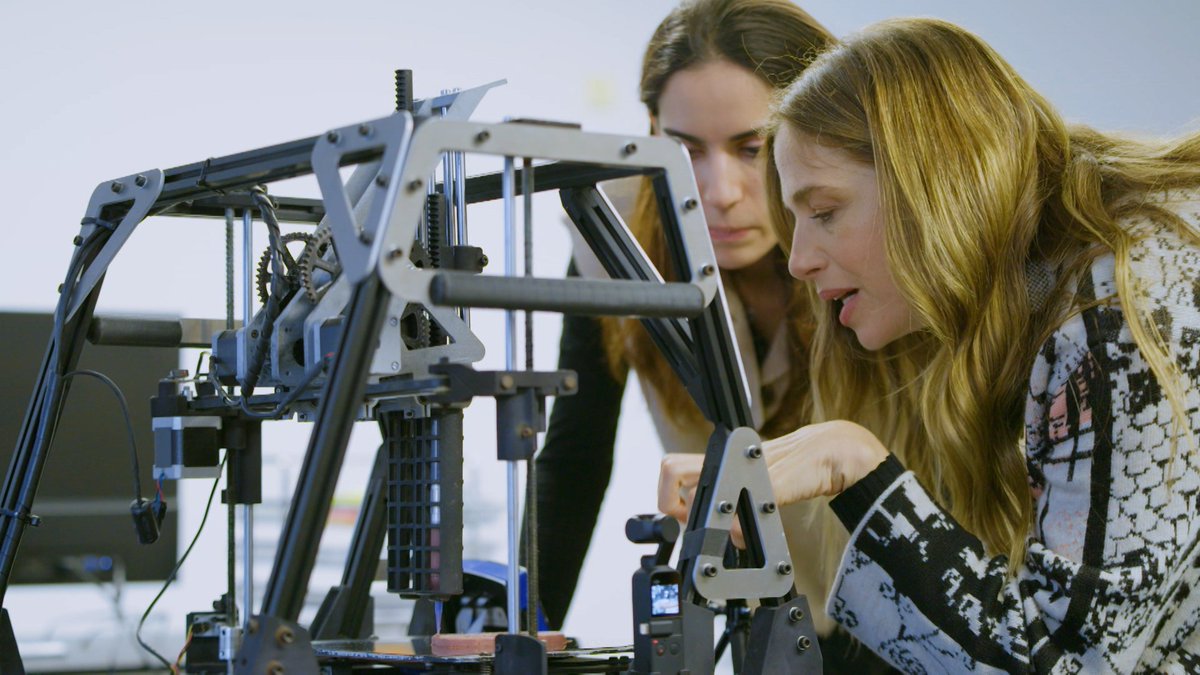 🌏 Reutilitzem pilotes de tenis, descobrim com redissenyar zones verdes urbanes en vertical i tastem un filet de carn vegana fet amb impressora 3D #PlanetaR #RTVECatalunya <a href="/martinakleinpro/">Martina Klein Korin</a> 
<a href="/Nova_Meat/">NOVAMEAT</a> <a href="/verdtical/">Verdtical</a> 

rtve.es/play/videos/pl…