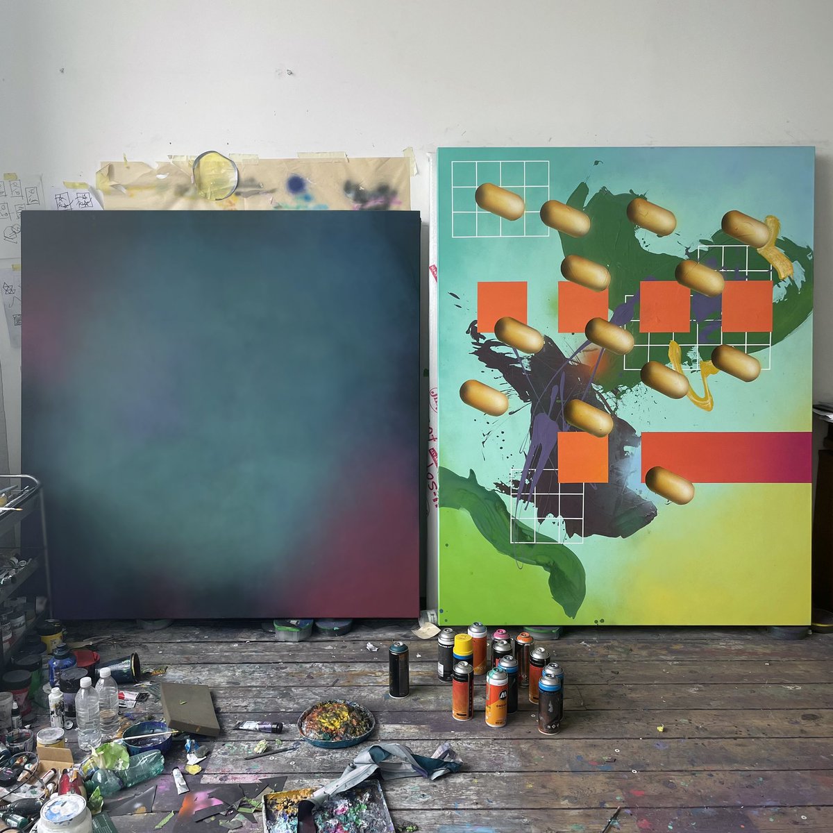📸 Studio, July 2022. Something new on the left, looking forward to sharing some updates on this soon 
#artiststudio #abstractpainting #geometricart #artcollector  #brandmarketing #brandcollaboration #cooladvertising #freshart #coolartwork #contemporaryartcollectors #interiorhome
