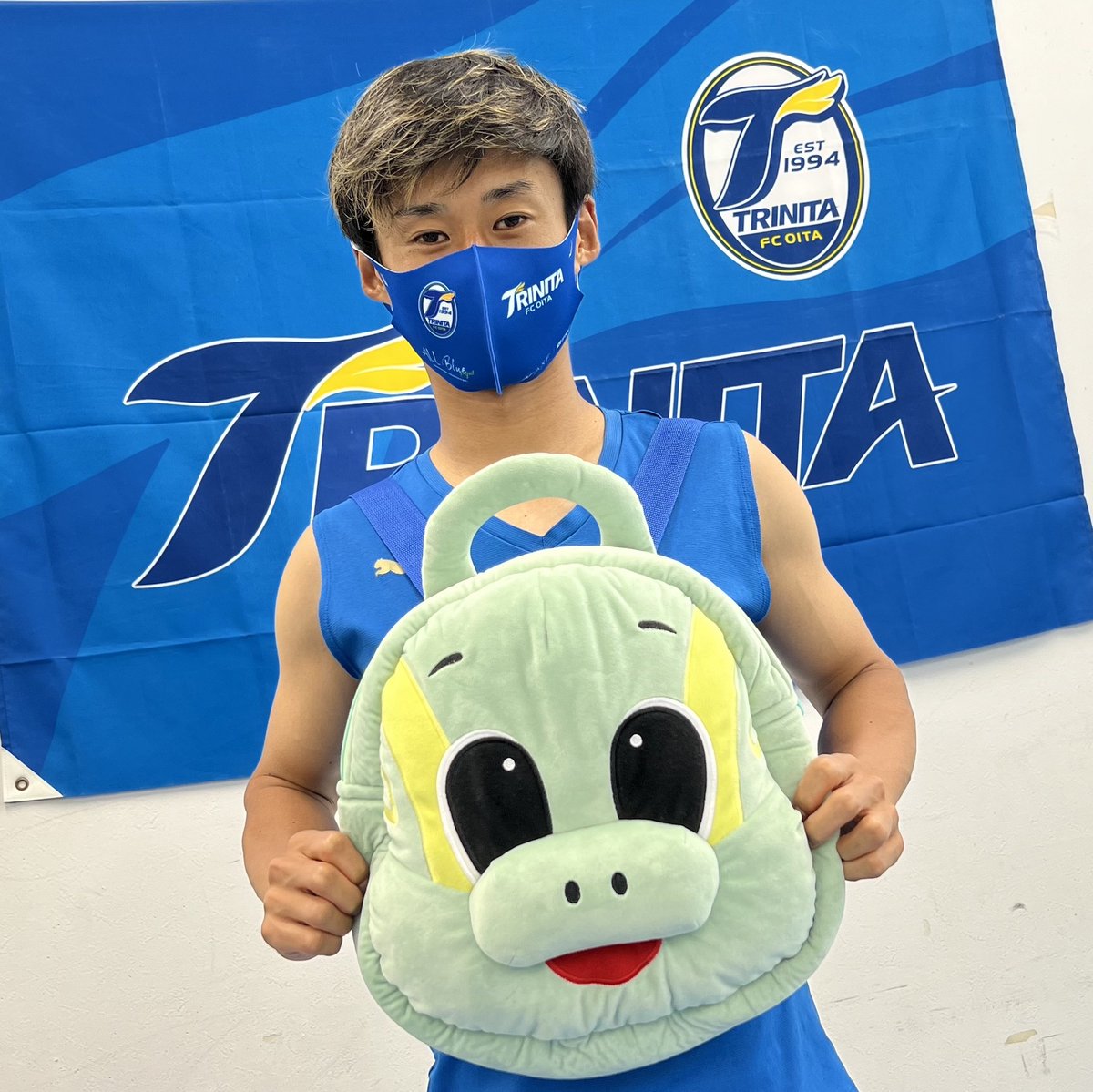 🔵🟡#ミンチャレ ⚽️リターン品紹介🐢🐇 ニータンのお顔