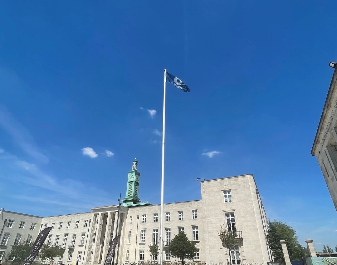 wfcouncil's tweet photo. Today is the 27th anniversary of the #Srebrenica massacre where over 8,000 Bosnian Muslim people were murdered on the basis of their identity. We're flying the Remembering Srebrenica flag at #FellowshipSquare and the Town Hall will be illuminated this evening to pay tribute. https://t.co/t77obf5Z8m
