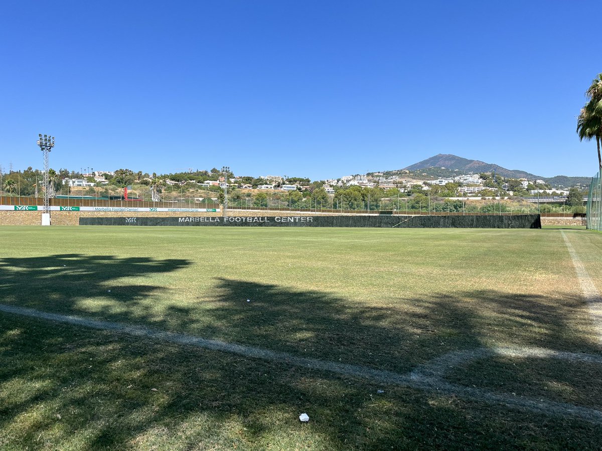 Fin de las vacaciones! Un placer haber podido entrenar donde lo hacen los grandes !! Hasta la próxima #futbol #pasión #pretemporada