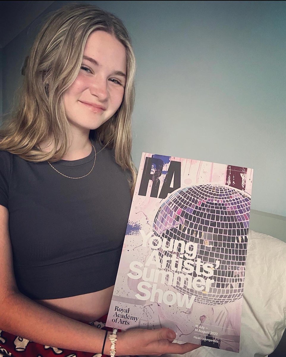 BishopstonSch's tweet image. We are incredibly proud &amp;amp; thrilled to see Thea’s amazing artwork ‘Organised Chaos’ exhibited in this years @royalacademy #YoungArtistsSummerShow 
You can view the exhibition in London from 19th Jul - 14th Aug 💚
#bishExpressiveArts #bish2022 #bishArt #bishExtra #bishart #bishy17