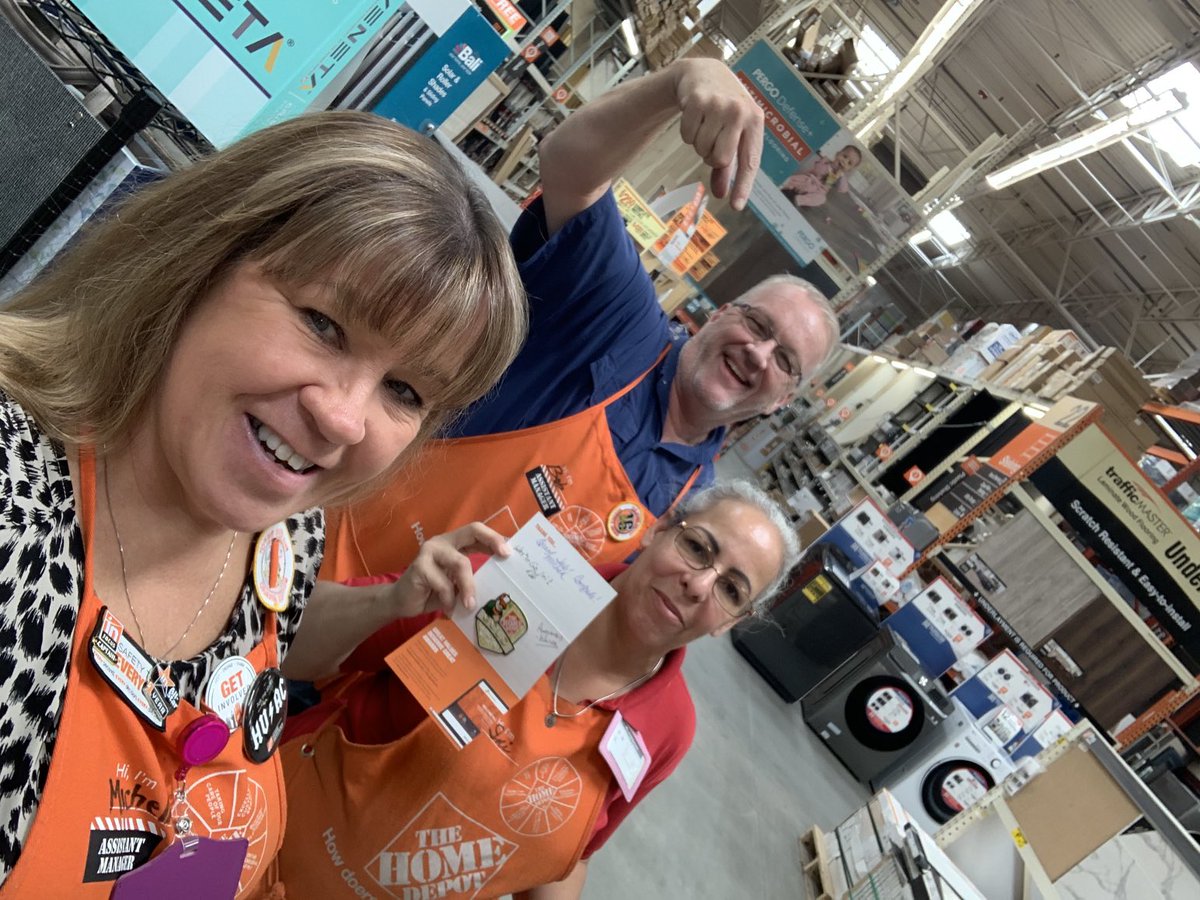 HDMichelle262's tweet image. A little milestone celebrating this weekend!! Thanks team for all you do and Congratulations 🎉