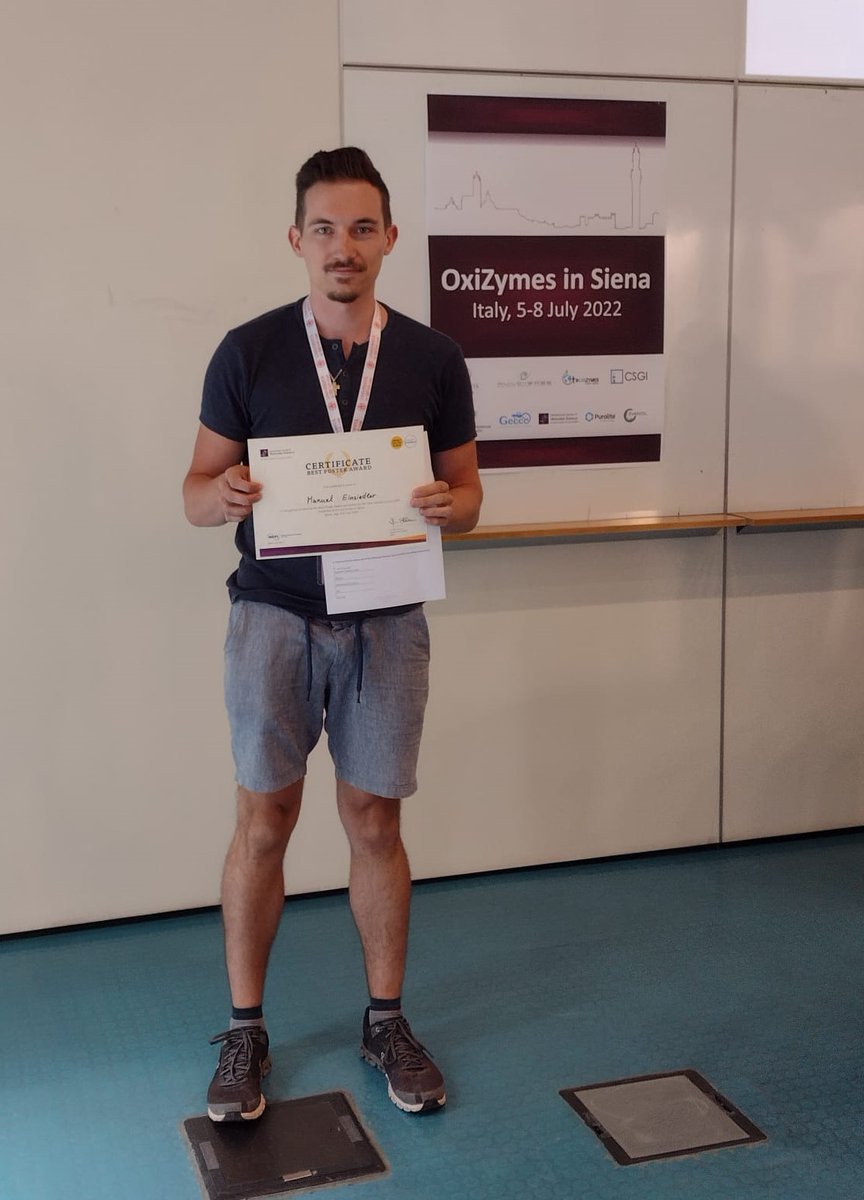 Feeling honored being awarded for the best poster contribution at #OxiZymes conference in Siena! Huge thanks to @techbiodd for supervision, the committee for selecting me and @IJMS_MDPI for donating the prize!