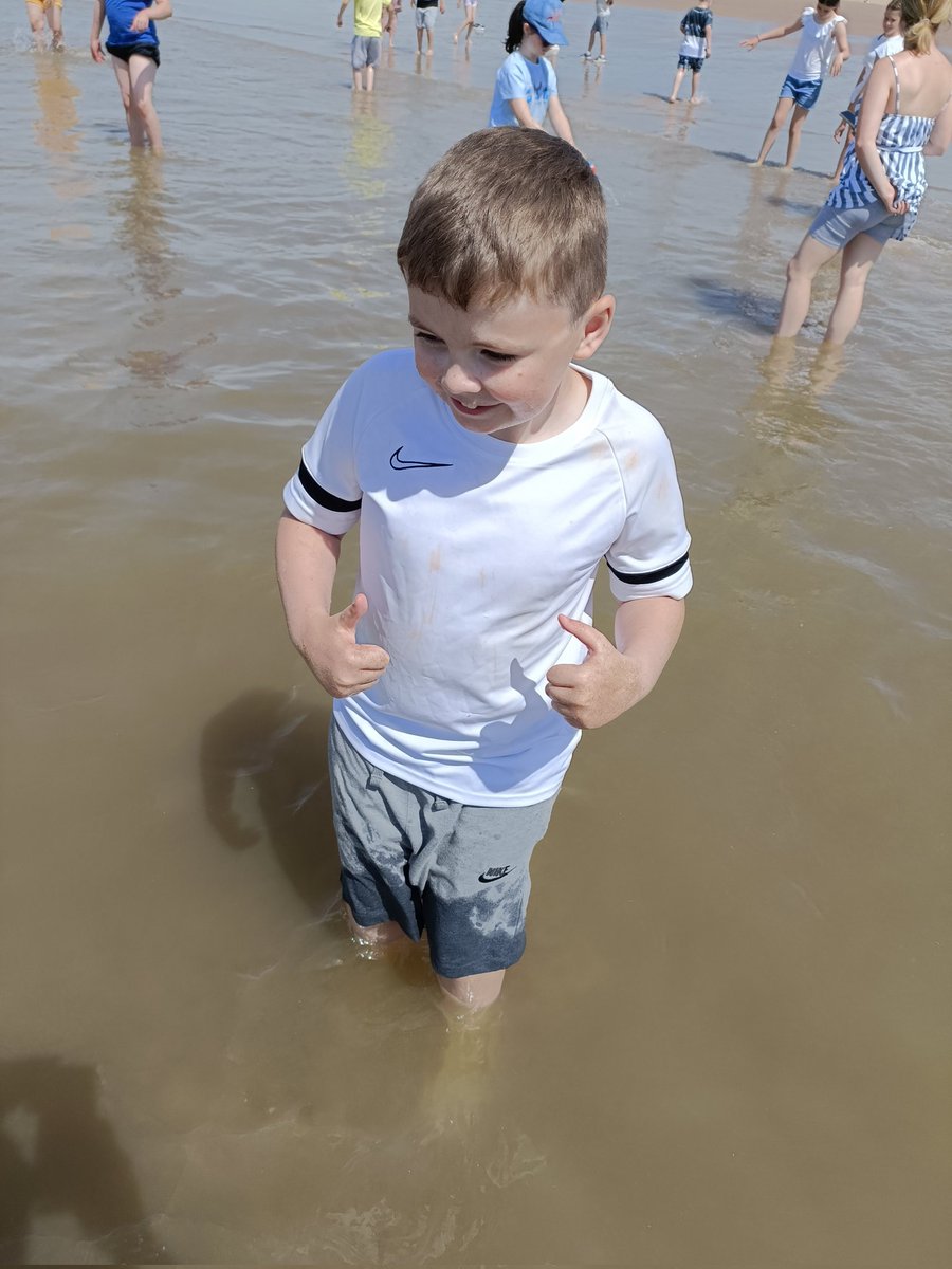 penrhiwceibr's tweet photo. ⛱️🙂👍 #dosbarthmaple https://t.co/ioNErhrvRP