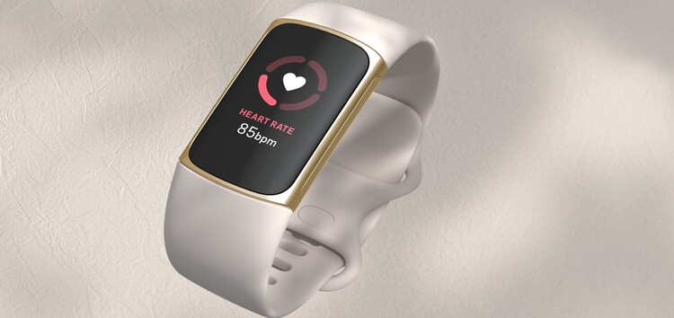 fitbit versa lite bitmoji