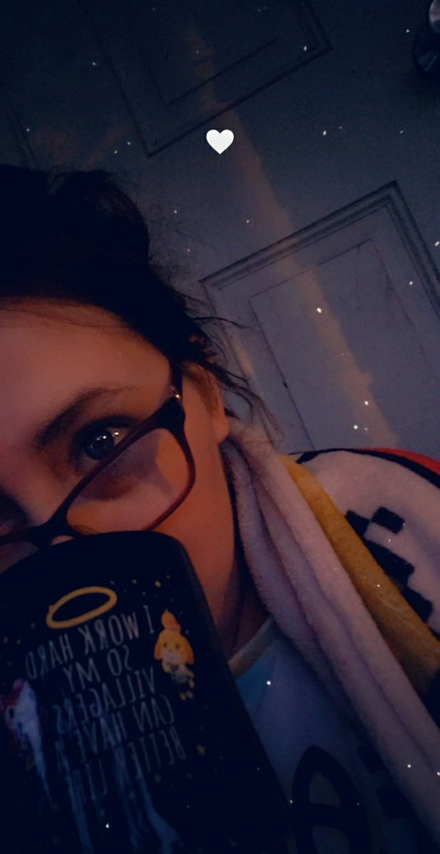 JustAnotherLdy's tweet photo. Oh hey! 1st pictures of being 28! Why not share with y'all. Thank you everyone who sticks around and makes my twitter a wonderful place 💛 #Itsmybirthdayyall https://t.co/XCemU2wMz8
