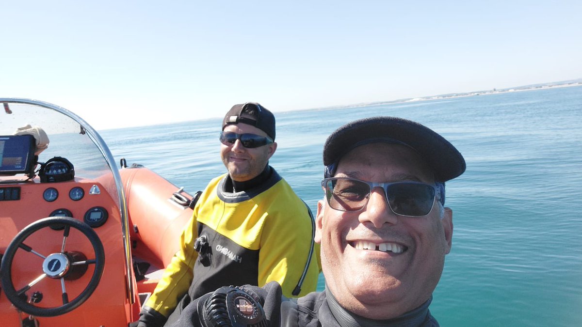 1105_bsac's tweet photo. Club trip to #Littlehampton this Sunday. Lovely #SunnyDay and plenty of calm #sea 👌#bsac #boat #scuba #diving @BSACdivers https://t.co/8zcQlp2dvA