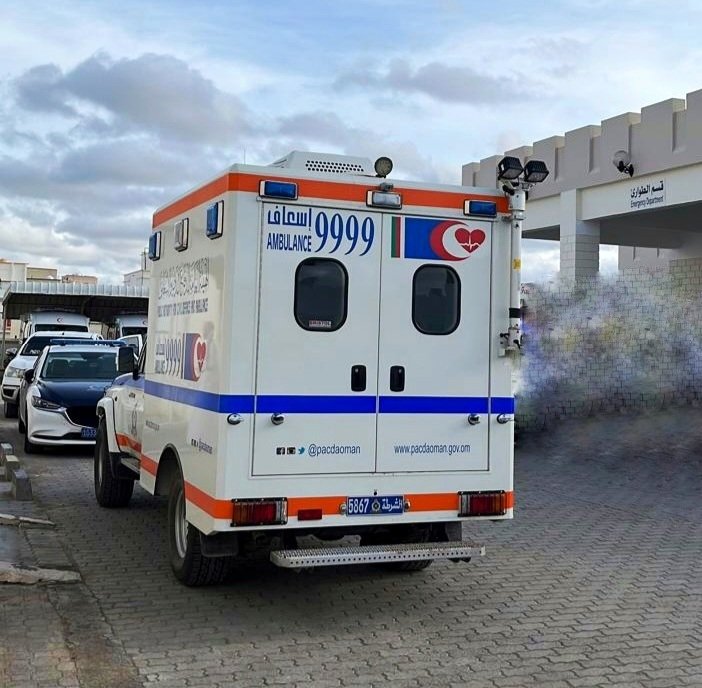 تلقى مركز عمليات الهيئة بلاغاً حول حادث غرق (٦) أطفال في بركة مائية بمجرى وادي عندام بولاية #المضيبي بمحافظة #شمال_الشرقية .حيث جرى إنقاذ ثلاثة أطفال ، واثنان بحالة صحية حرجة ، فيما فارق الطفل السادس الحياة. 

#هيئة_الدفاع_المدني_والإسعاف