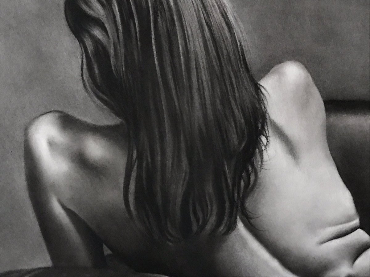 Obakengarts30's tweet photo. Title: “unfiltered”
Duration: 250 hours
Size:  59.4 x 84.1 cm
Name @obakengartcreations
the drawing is a sign and symbolic to the 
fact that “God is an artist too”no matter how many differences,cultures etc we may have were all the same in God’s eye https://t.co/0TArtIVNOf