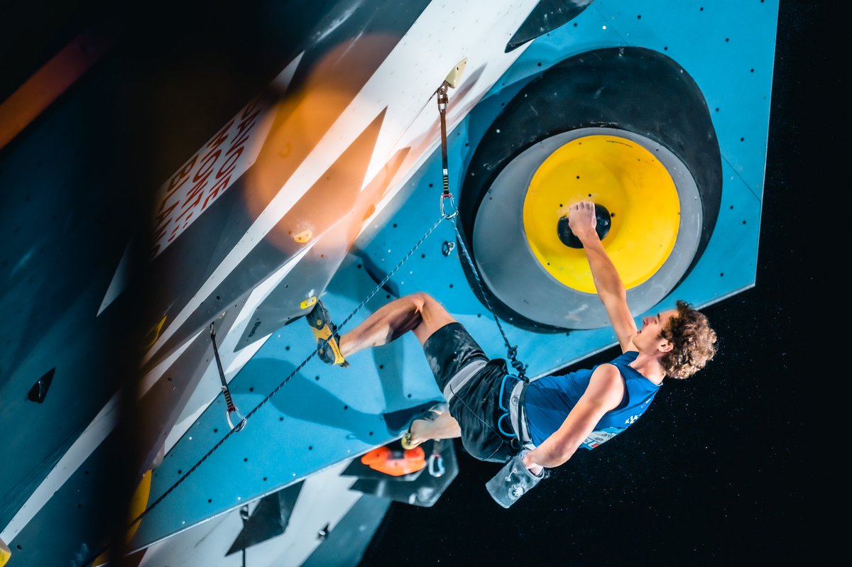 Adam Ondra tweet media