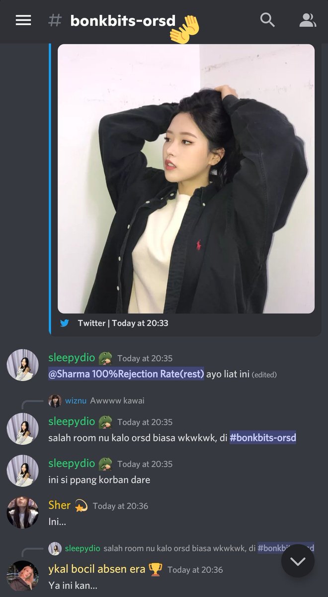 bonkbitstruggle's tweet photo. Jadi siapa yang salah room hayoo? @sleepydalso https://t.co/Pqj8J5qQiI