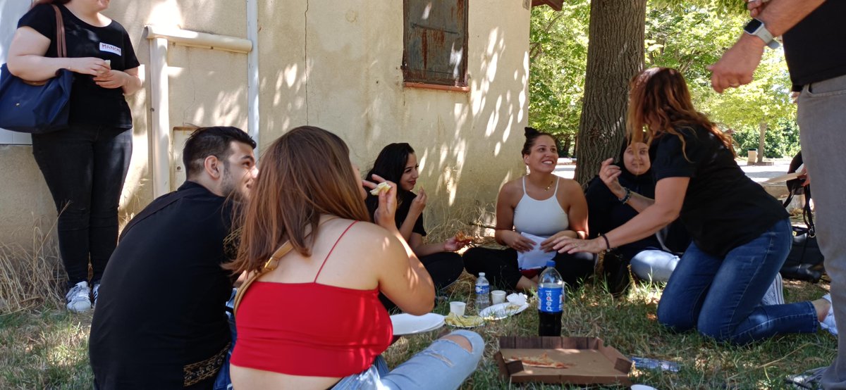 Le 1er juillet, #Poleemploi #Avignon Joly Jean , l' <a href="/APELS_/">Agence pour l’Éducation par le Sport - APELS</a> , <a href="/wimoov/">Wimoov</a>  et <a href="/InitiativeFR/">Initiative France</a> ont proposé des ateliers dans un cadre convivial. Dix-sept jeunes ont découvert les liaisons entre monde de l'entreprise, sport, mobilité et création d'entreprise. 
urlz.fr/iLRQ