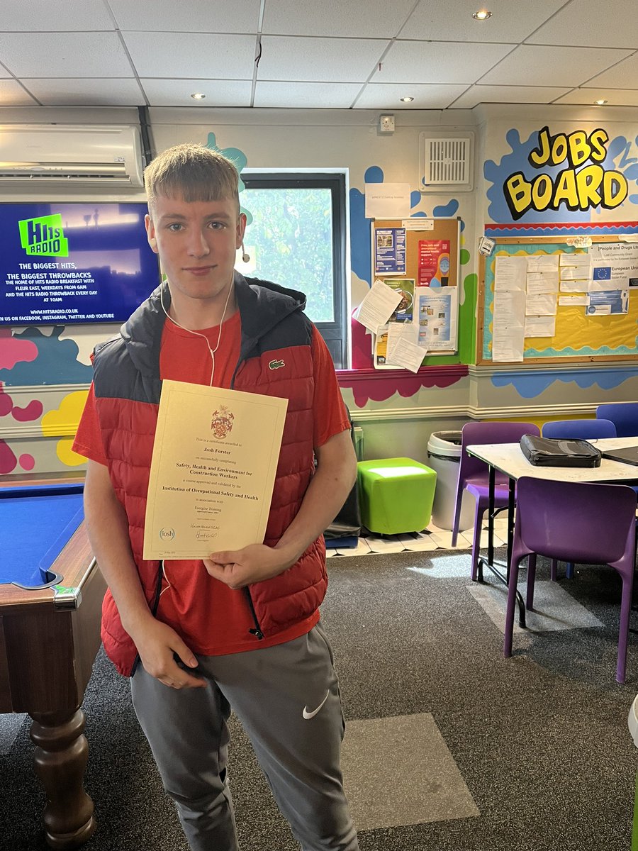 SilxTeen's tweet photo. Lots of accreditations being handed out today! Well done Cameron, Josh and Jayson πππ #freetraining #employabilitysupport https://t.co/juuYhkHYWz