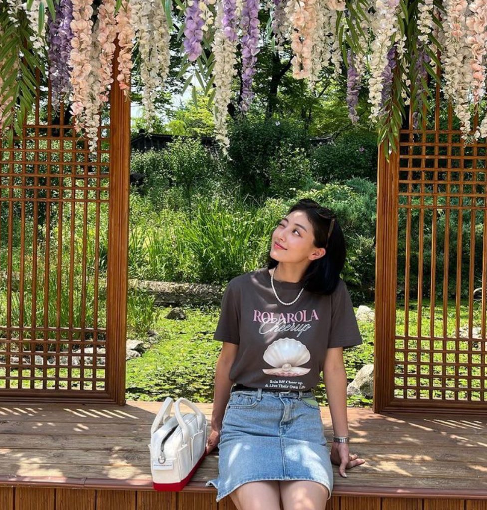 jihyopost's tweet photo. park jihyo is such a girlfriend material https://t.co/kU9yOlafbo