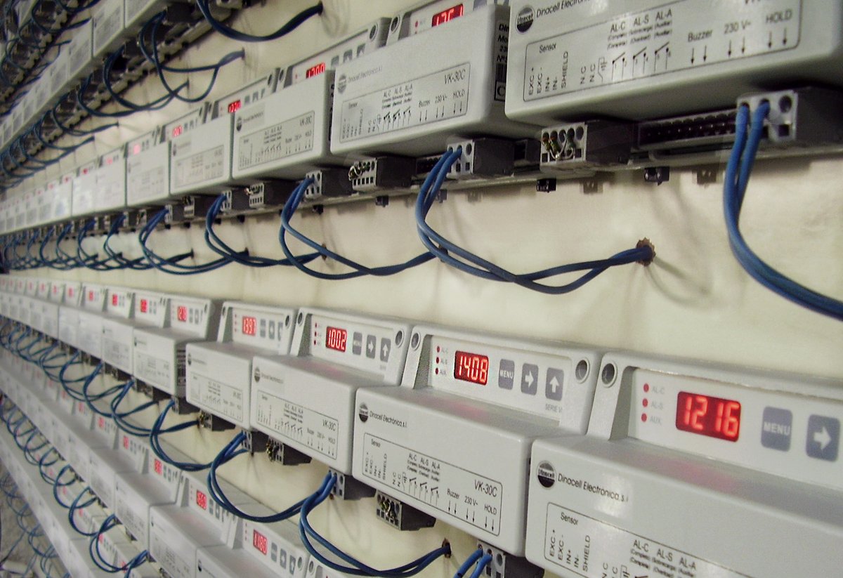 DinacellSpain's tweet image. 🔧 In Dinacell we distinguish ourselves by 𝗺𝗮𝗻𝘂𝗳𝗮𝗰𝘁𝘂𝗿𝗶𝗻𝗴 𝗮𝗹𝗹 𝗼𝗳 𝗼𝘂𝗿 𝗲𝗹𝗲𝗰𝘁𝗿𝗼𝗻𝗶𝗰𝘀.

#dinacellelectrónica #industrialprocess #construction #manufacturing