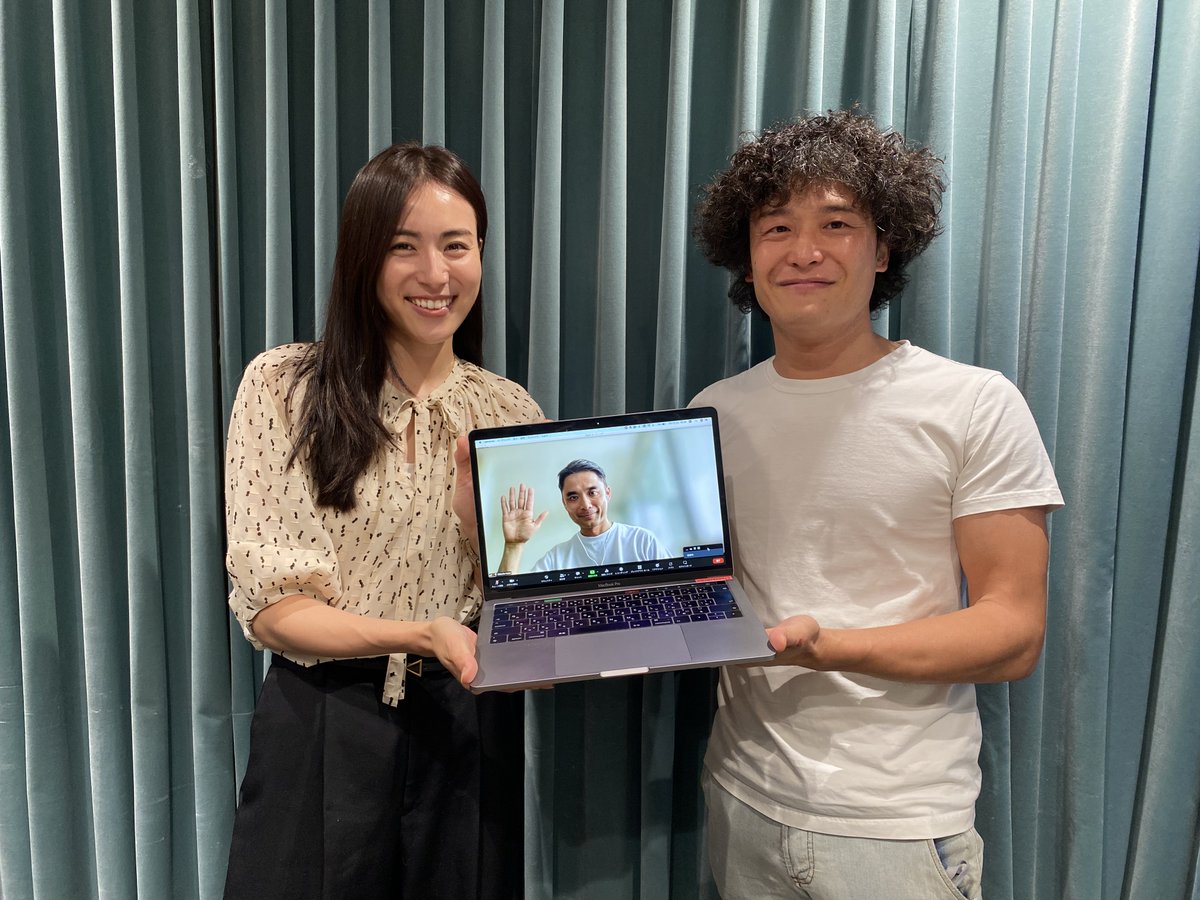 ＼本日16：30／
ゲストは「SHIBUYA CHEESE STAND」を運営する #株式会社nobilu 代表取締役でチーズ職人の ＃藤川真至 さん

イタリアで飛び込みのピッツア＆チーズ修行、都会の真ん中に作った「フレッシュチーズ店」が話題に。チーズのトレンドと今後の展望
#岩瀬大輔 #笹川友里 #tbsradio #MeetUpTBS