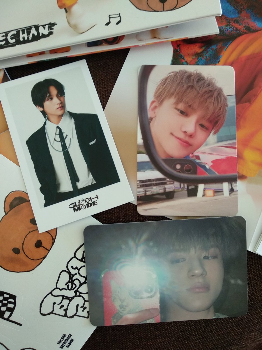 ImagineMemories's tweet photo. Я получила наконец-то диск с Хэчаном❤️❤️❤️
И мне шикарно попались номины в альбоме😭😭😭
#HAECHAN #JAEMIN #JENO https://t.co/RVtCu73UXO
