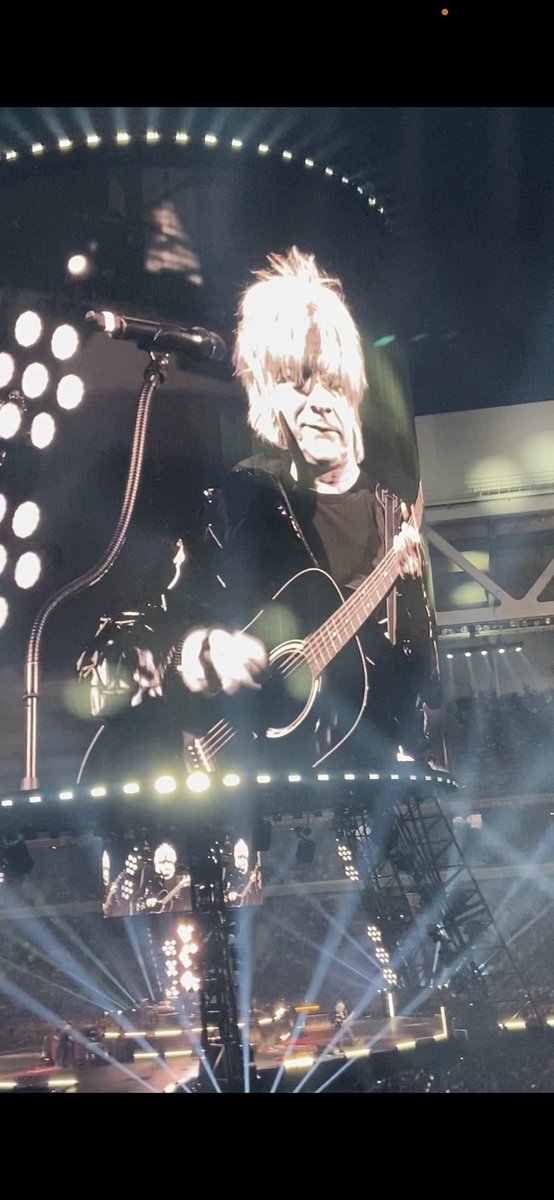 NicolaOrder's tweet photo. Bonjour à toutes et tous !

Quelle phrase de chanson d'Indochine vous définit le plus/vous touche le plus ?

*Vous avez le droit d’en citer plusieurs ! 😉 https://t.co/mCxSosIwiM