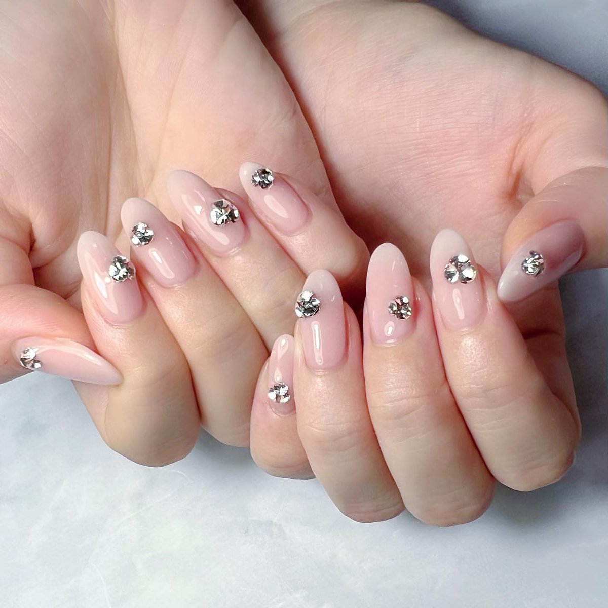 ankhnail's tweet photo. るいぺちさんnew ネイル💎✨

ちゅるんピンクベージュにさりげないグラデーション💭
小さいVカットストーンをちりばめてキラキラに🥺💓

ありがとうございました🙌

担当 須之内

#アンククロス #池袋ネイル #ネイルデザイン #ピンクネイル #ナチュラルネイ�� #夏ネイル #ワンホンネイル #るいぺち https://t.co/DinokP3BkI